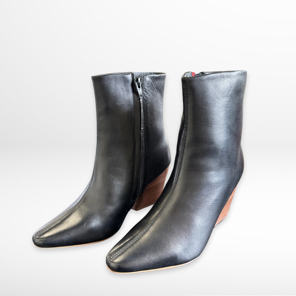 Journee Collection Hydra - Genuine Leather Bootie, Black - Size 9