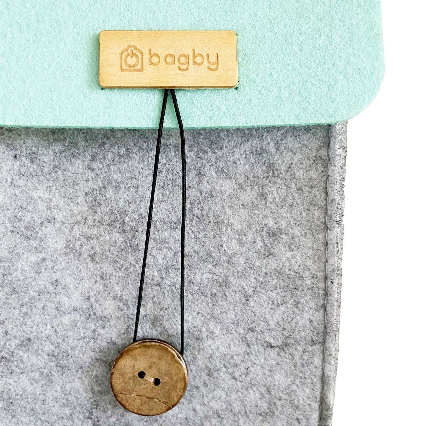 Bagby sleeping phone holder with wooden logo